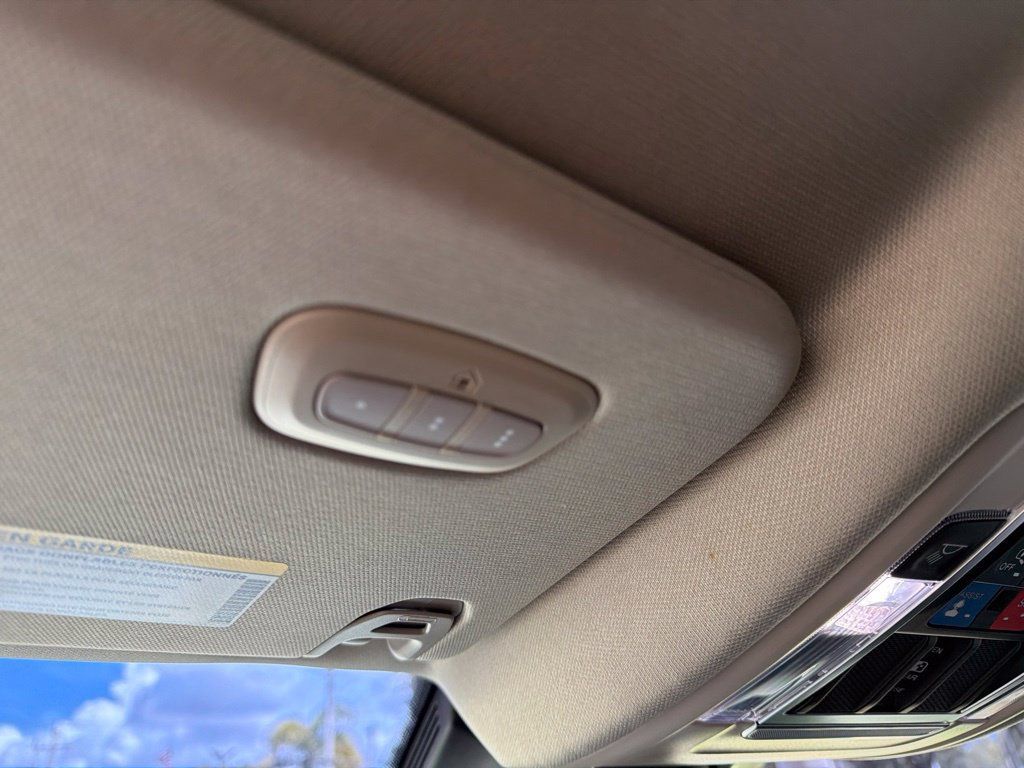 Used 2022 RAM 1500 Laramie AWD/4WD image 48