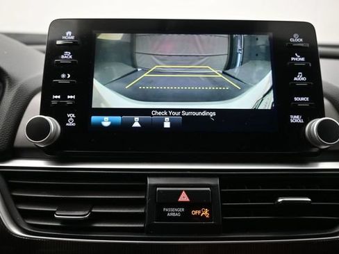 Used 2019 Honda Accord Sport image 3
