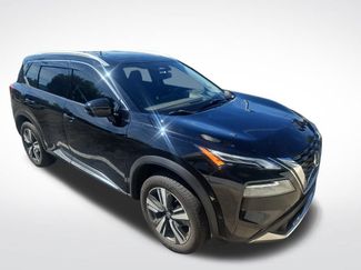 Used 2021 Nissan Rogue Platinum FWD video 2