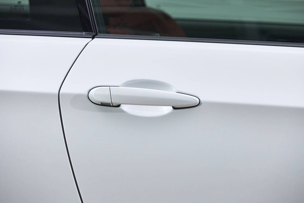 Used 2013 BMW M3 Coupe RWD image 36