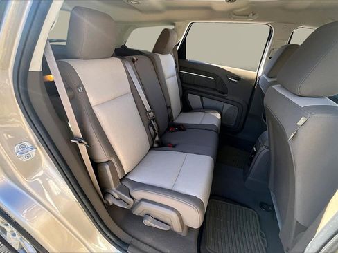 Used 2009 Dodge Journey SXT w/ Rear Seat Video Group image 27