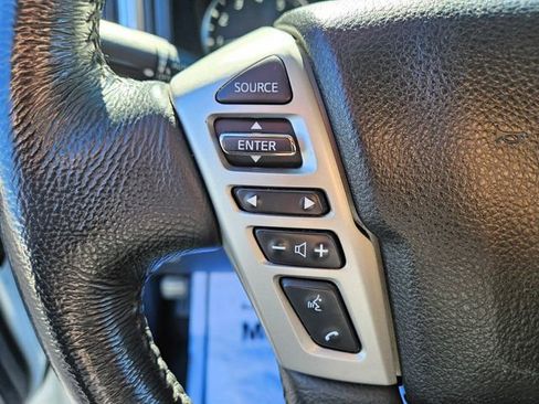 Used 2021 Nissan Titan SV w/ SV Convenience Package image 27