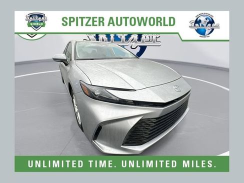 New 2026 Toyota Camry Hybrid image 1