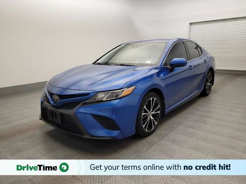 Used 2020 Toyota Camry SE image 1