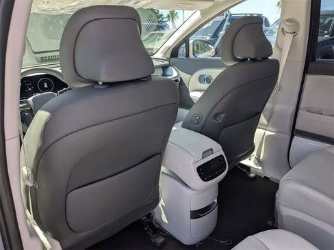 New 2026 Hyundai Ioniq 9 Limited image 18