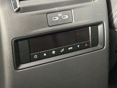 Certified 2025 MAZDA CX-90 Plug-In Hybrid w/ Preferred AWD/4WD image 38