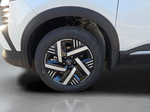 New 2026 Nissan Kicks SV image 10