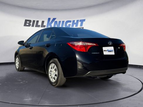 Used 2018 Toyota Corolla L image 3