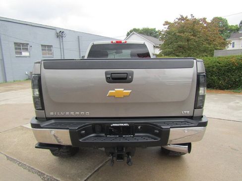 Used 2012 Chevrolet Silverado 2500 LTZ w/ LTZ Plus Package AWD/4WD image 3