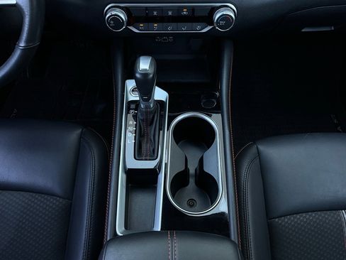 Used 2025 Nissan Altima 2.5 SR image 14