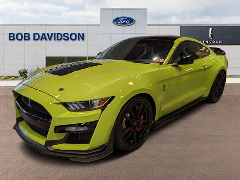 Used 2020 Ford Mustang Shelby GT500 w/ Technology Package RWD image 1