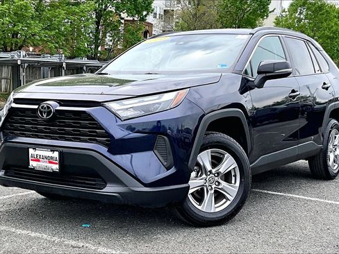 Used 2024 Toyota RAV4 XLE image 1