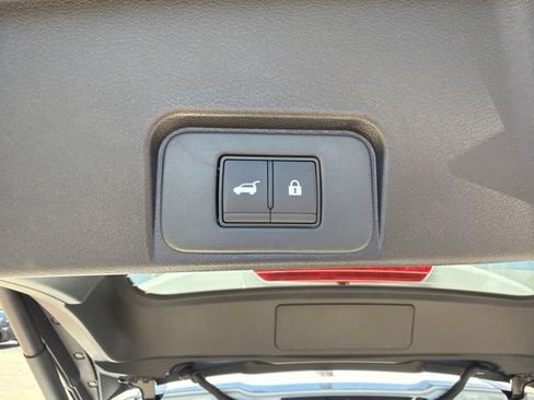New 2026 Nissan Rogue SV FWD image 8