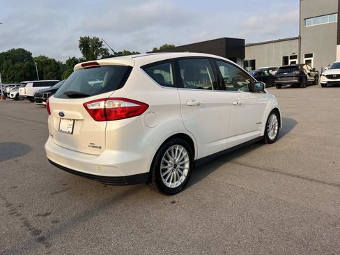 Used 2016 Ford C-MAX SEL w/ Equipment Group 302A FWD image 3