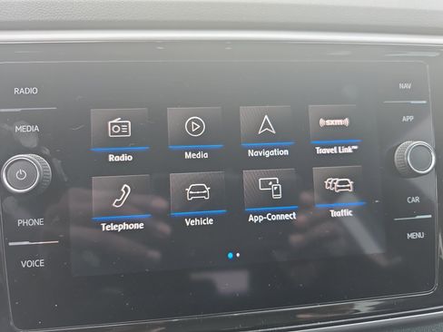 Used 2020 Volkswagen Atlas Cross Sport SEL Premium R-Line image 21