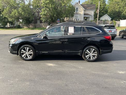 Used 2018 Subaru Outback 2.5i Limited AWD/4WD image 2