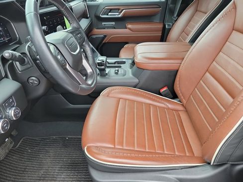 Used 2024 GMC Sierra 1500 Denali Ultimate image 12