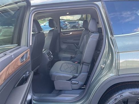 New 2026 Volkswagen Atlas SE image 24