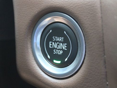 Used 2021 Chevrolet Tahoe High Country w/ Premium Package image 10