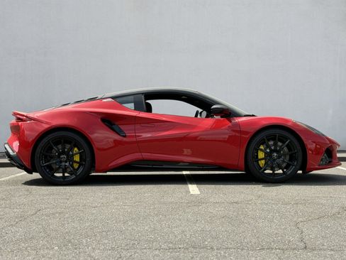 Used 2025 Lotus Emira RWD image 8