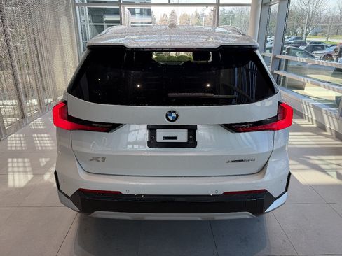New 2026 BMW X1 xDrive28i w/ Technology Package AWD/4WD image 5