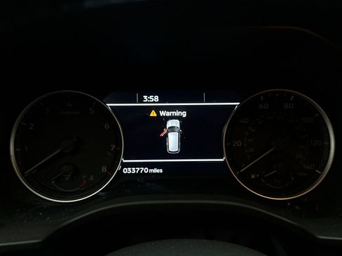 Used 2022 Mitsubishi Outlander SE image 10