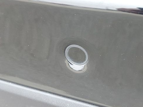 Used 2025 Mercedes-Benz GLC 300 4MATIC image 7