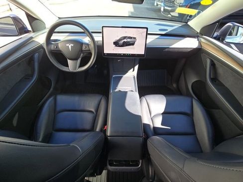 Used 2023 Tesla Model Y Long Range image 13