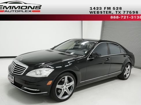 Used 2011 Mercedes-Benz S 550 image 1