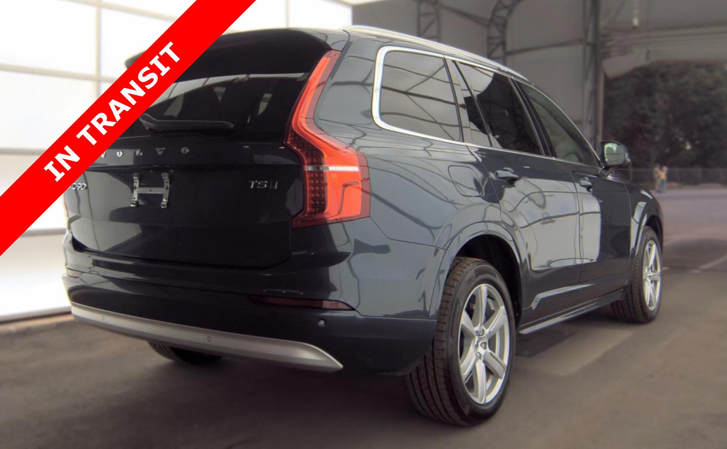 Used 2022 Volvo XC90 T5 Momentum AWD/4WD image 5