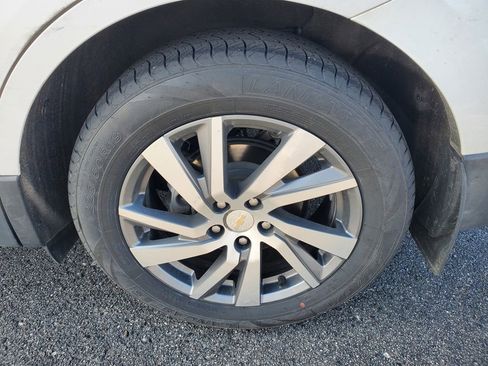 Used 2023 Chevrolet Equinox Premier FWD image 34