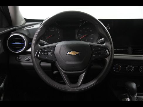 Certified 2024 Chevrolet Trax LS w/ Driver Confidence Package FWD image 7