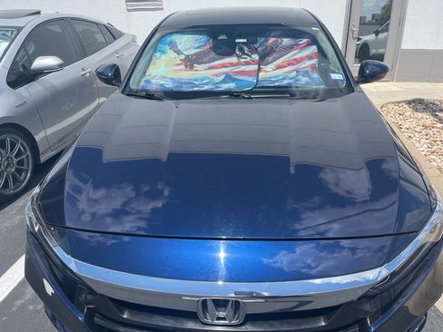 Used 2019 Honda Accord EX image 2