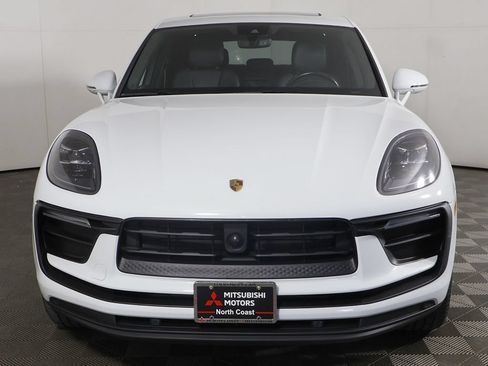 Used 2023 Porsche Macan AWD/4WD image 15