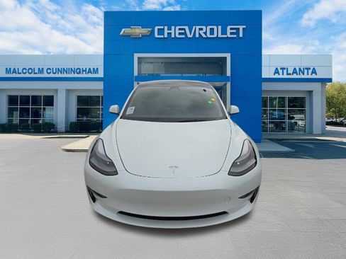 Used 2023 Tesla Model 3 Standard Range image 2