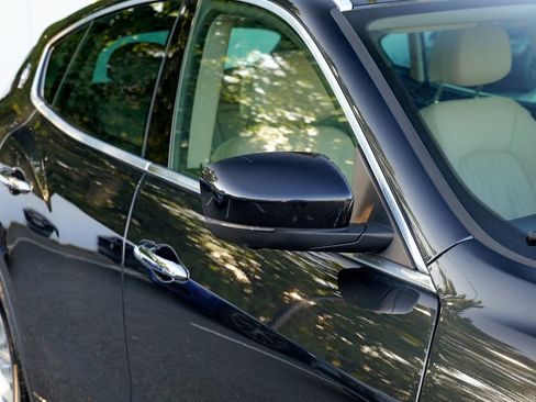 Used 2022 Maserati Levante GT image 10