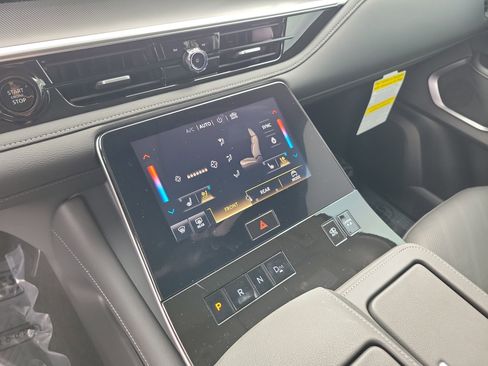 New 2026 INFINITI QX80 Luxe image 22