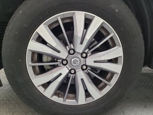 Used 2020 Nissan Pathfinder SV FWD image 31
