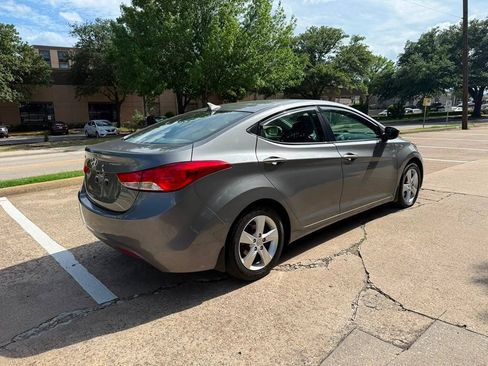 Used 2013 Hyundai Elantra GLS w/ Preferred Pkg FWD image 6