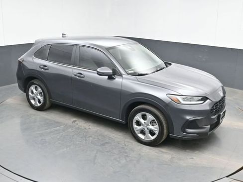 Used 2025 Honda HR-V LX image 27