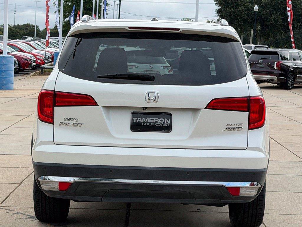 Used 2017 Honda Pilot Elite image 3
