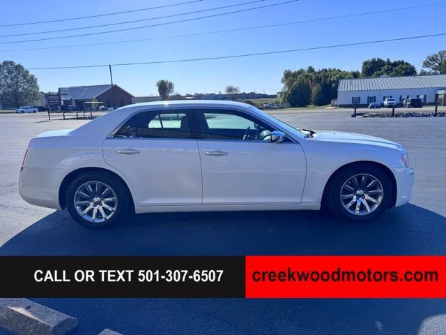 Used 2013 Chrysler 300 C RWD image 6