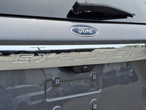 Certified 2023 Ford Explorer XLT w/ Equipment Group 202A AWD/4WD image 29