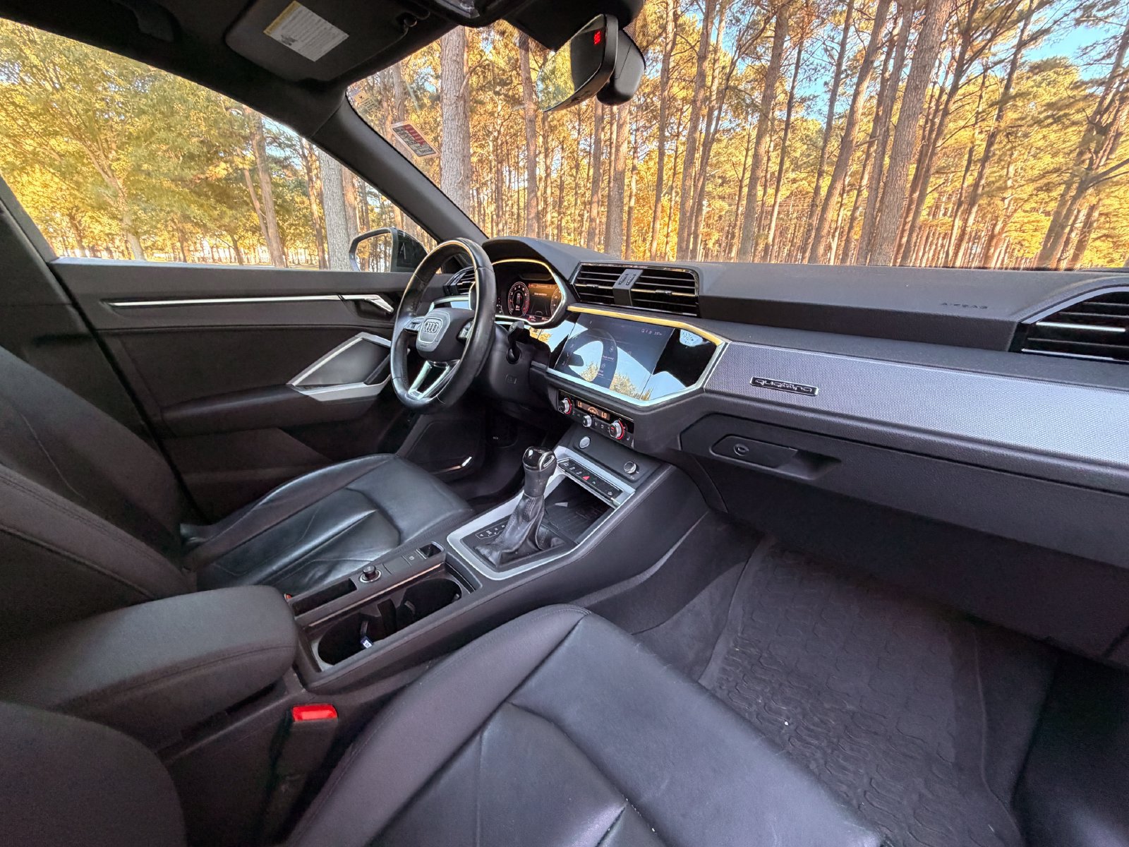 Used 2020 Audi Q3 2.0T Premium Plus w/ Premium Plus Package AWD/4WD image 18