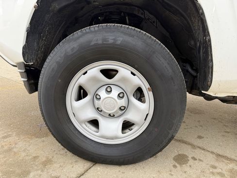 Certified 2022 Toyota Tacoma SR image 30