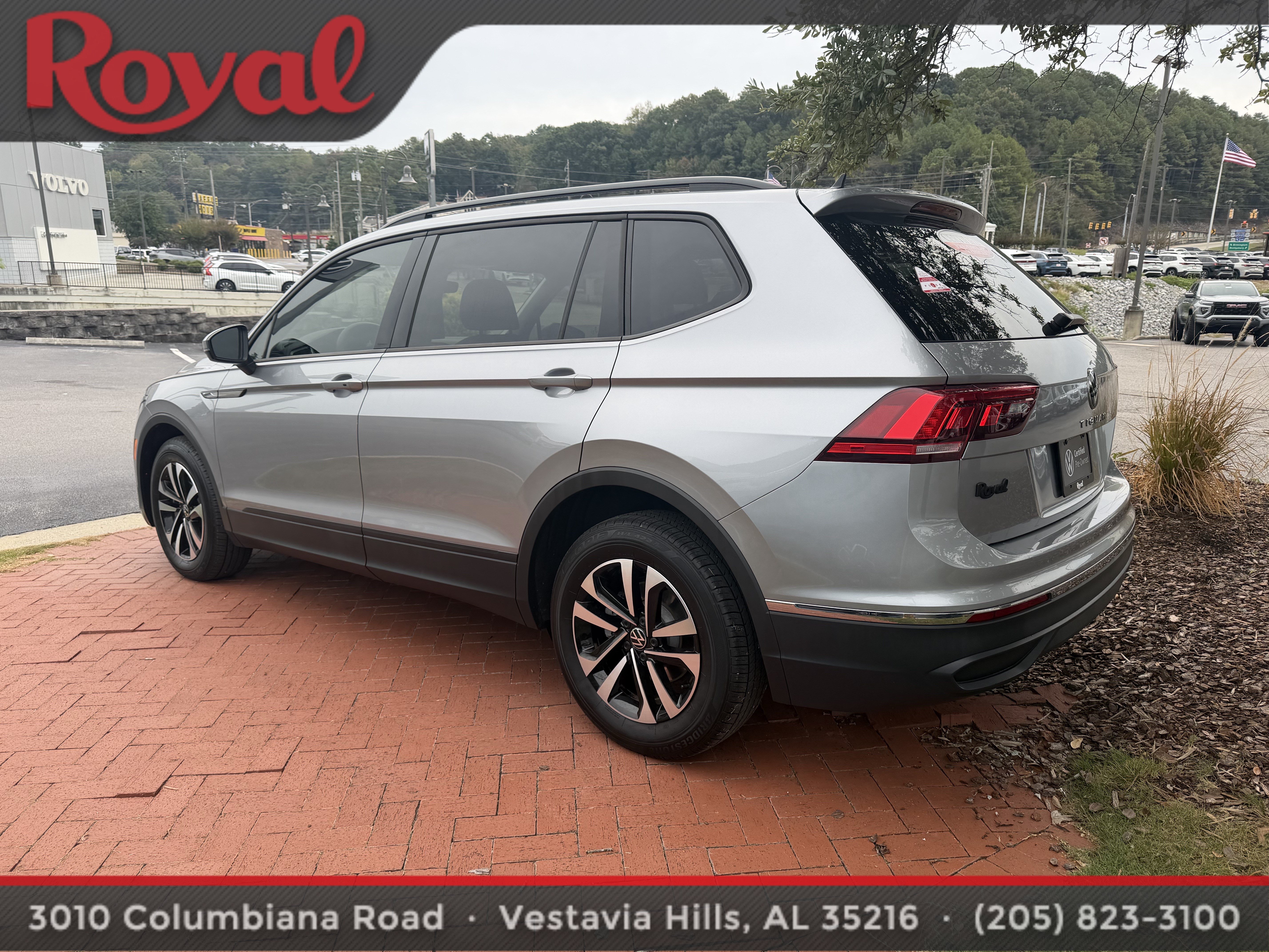 Certified 2024 Volkswagen Tiguan S FWD image 2