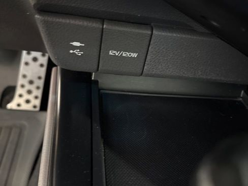 Used 2018 Toyota Camry SE FWD image 36