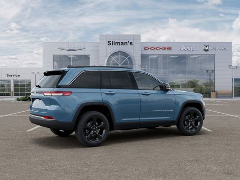 New 2026 Jeep Grand Cherokee Limited w/ Limited Altitude Package AWD/4WD image 5