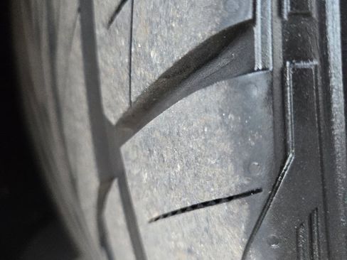 Used 2022 Bentley Bentayga image 60