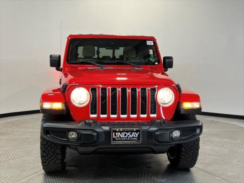 Certified 2021 Jeep Gladiator Overland w/ Cold Weather Group image 2